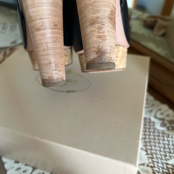 Beautiful heels - Picture 7 of 8